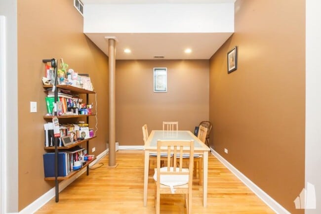 Building Photo - 1 bedroom in Chicago IL 60642