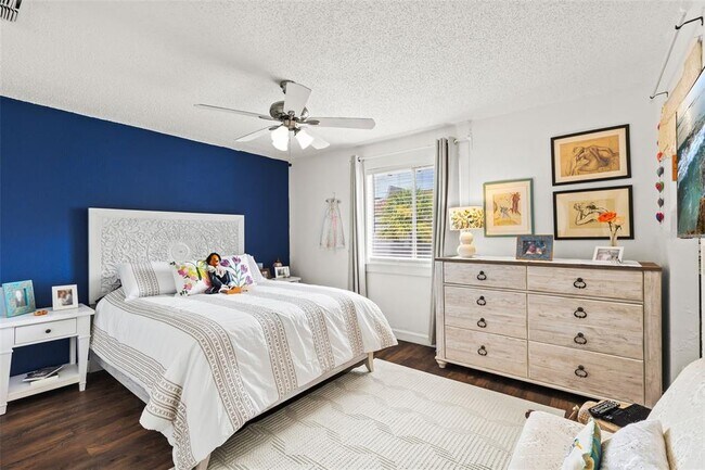 Building Photo - 3802 Cortez Cir