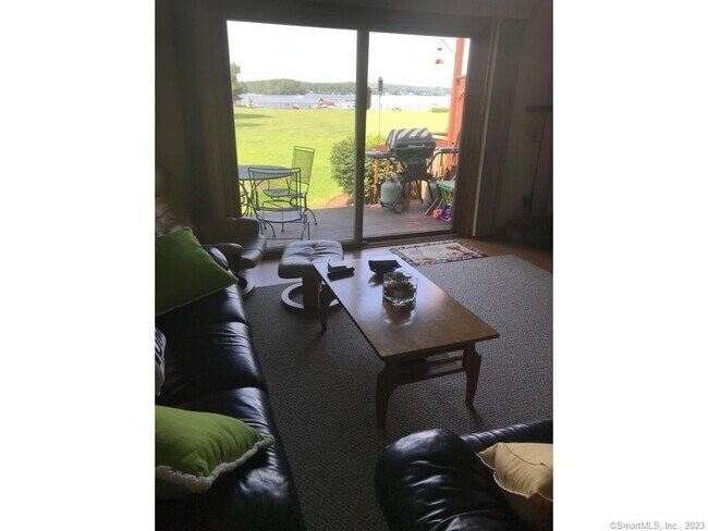 Building Photo - 9 Mallard Cove Rd