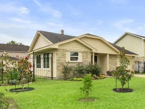 Building Photo - 3467 Overcross Dr