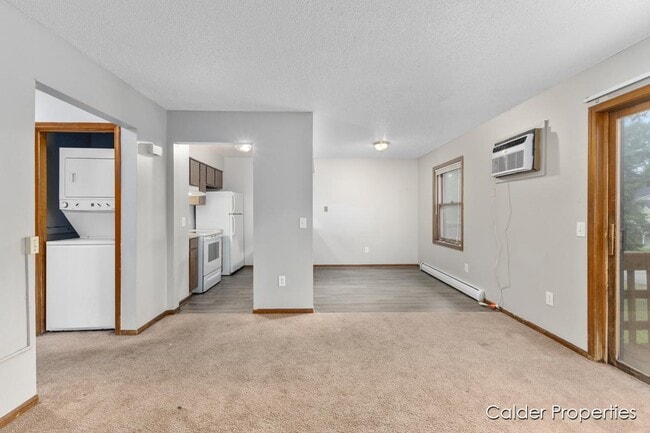 Building Photo - 2940 Vineland Ave SE