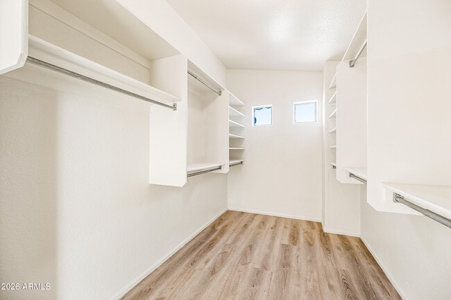 Building Photo - 8310 S 47th Ln