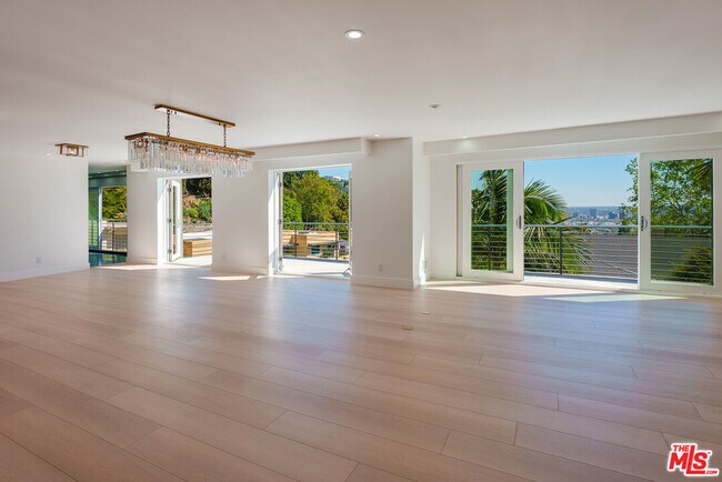 Building Photo - 1404 Devlin Dr