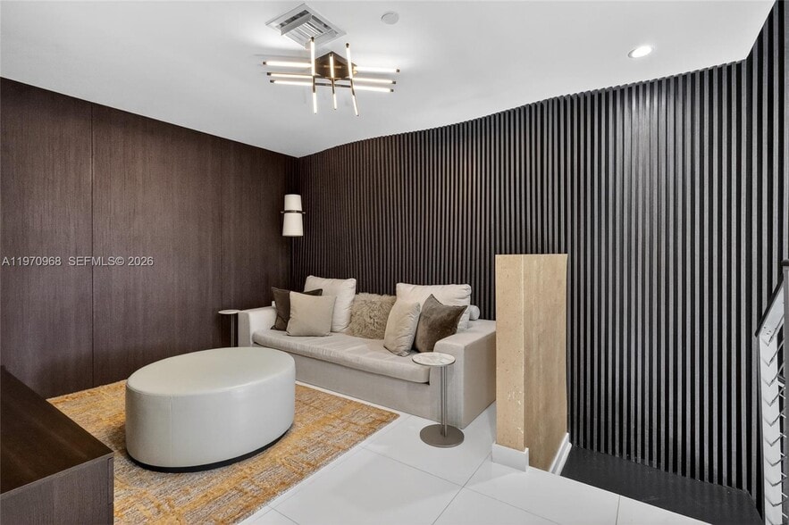 Building Photo - 200 Biscayne Boulevard Way