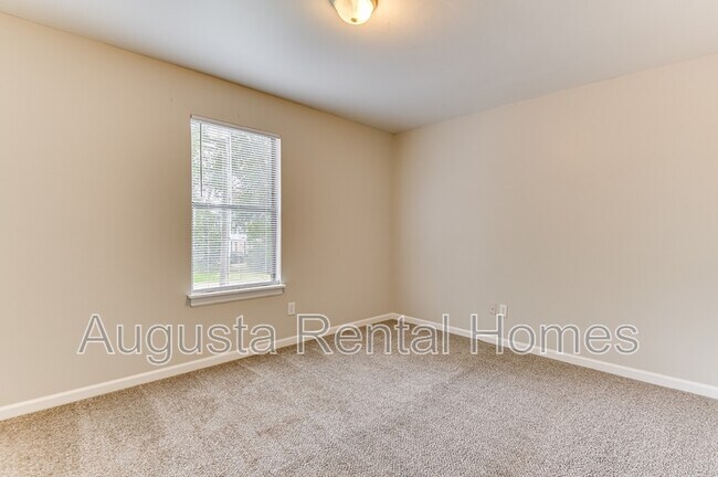 Building Photo - 157 Chalet North CT
