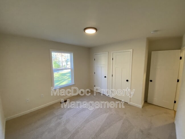 Building Photo - 54 Azalea Way