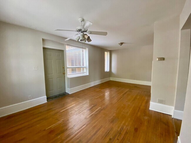 Building Photo - Spacious One Bedroom in Poncey-Highland