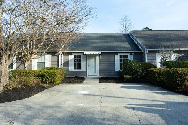 Building Photo - 80 Montebello Ln