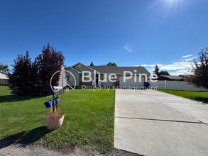 Building Photo - 9478 Garden Grove Ln