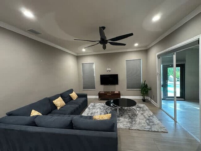 Building Photo - 10407 Harvestime Pl