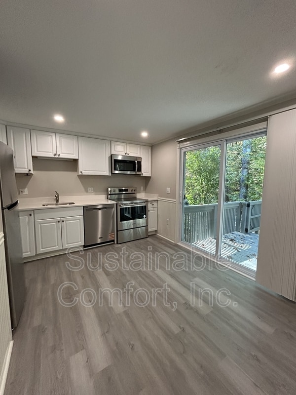 Primary Photo - 270 Sunderland Rd