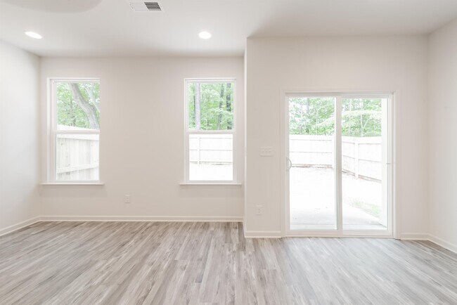 Building Photo - 4329 Perkins Rd
