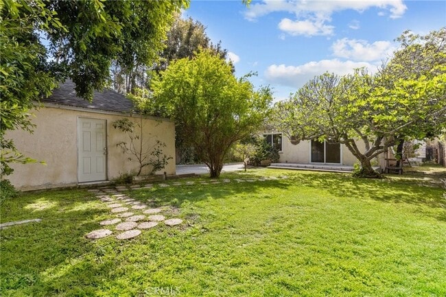 Building Photo - 6329 Warner Dr