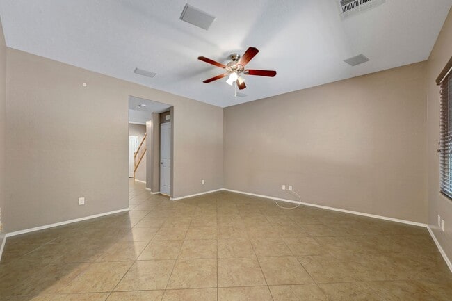 Building Photo - 3 Bedroom in Madeira Canyon!