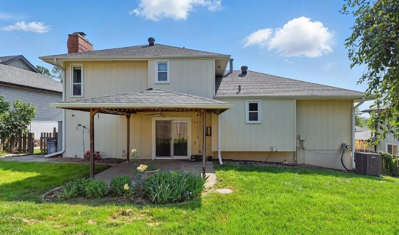 Building Photo - 7504 S 46th Ave