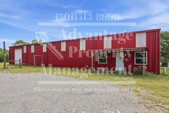 Building Photo - 6 Grandruth Ln