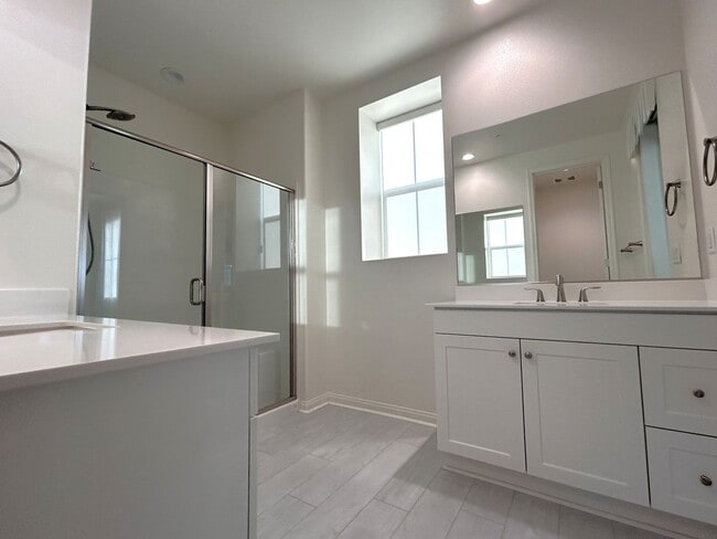 Building Photo - PADDOCK AVE CHINO 91708 (4 BED / 3 BATH)