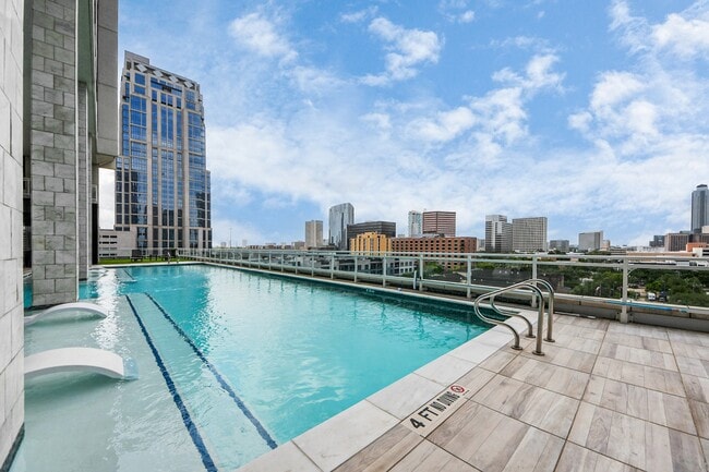 Building Photo - 1409 Post Oak Blvd