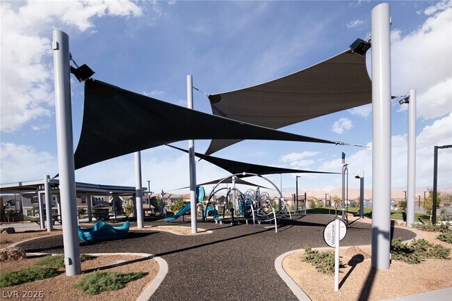 Building Photo - 2448 Bellinzona Pl