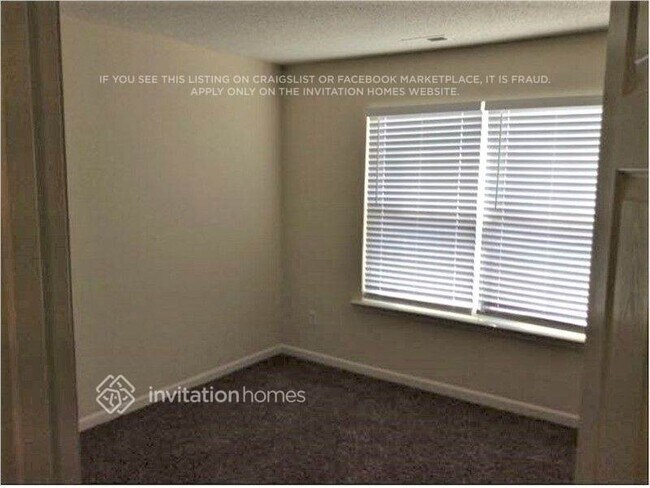 Building Photo - 8020 Caliber Woods Dr