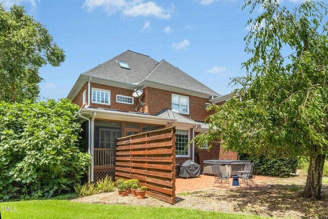 Building Photo - 2432 Baileys Landing Dr