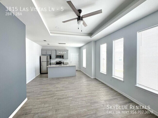 Building Photo - 3815 Las Vistas Ln