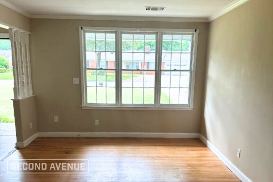Building Photo - 2923 Pelzer Ave