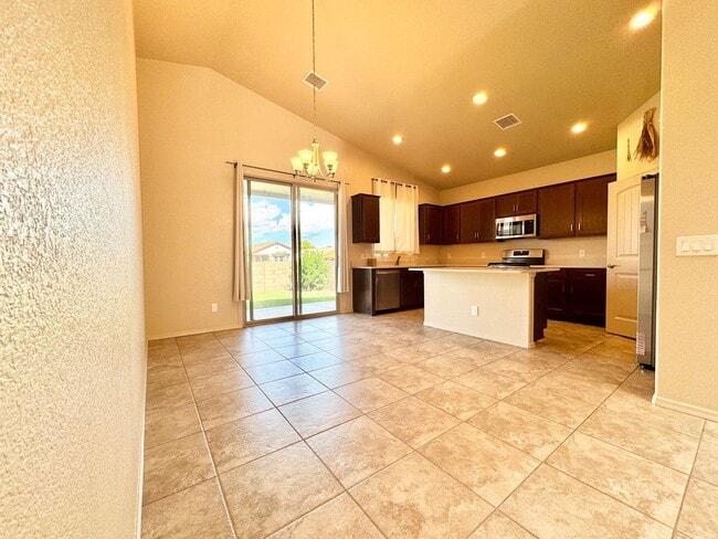Building Photo - 3BR/2BA/2CG, 1617 sq.ft. rental in Sierra ...