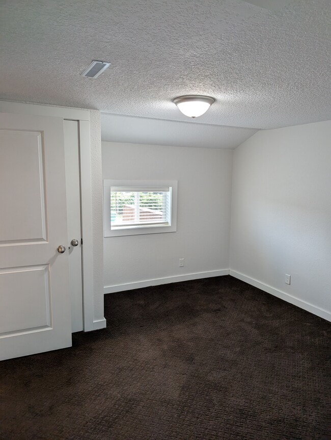 Building Photo - 245 NW 51st Pl