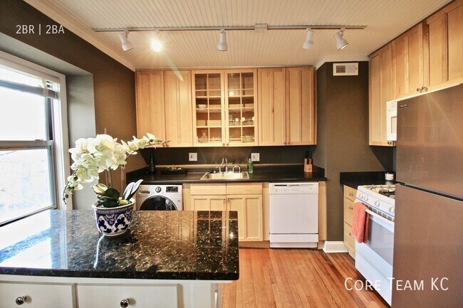 Building Photo - Dolores Lanelle 2 Bed 2 Bath