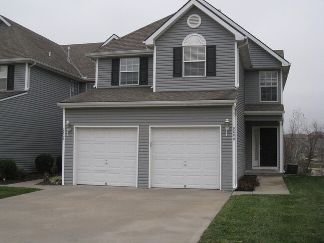 Building Photo - 9806 N Lewis Ave