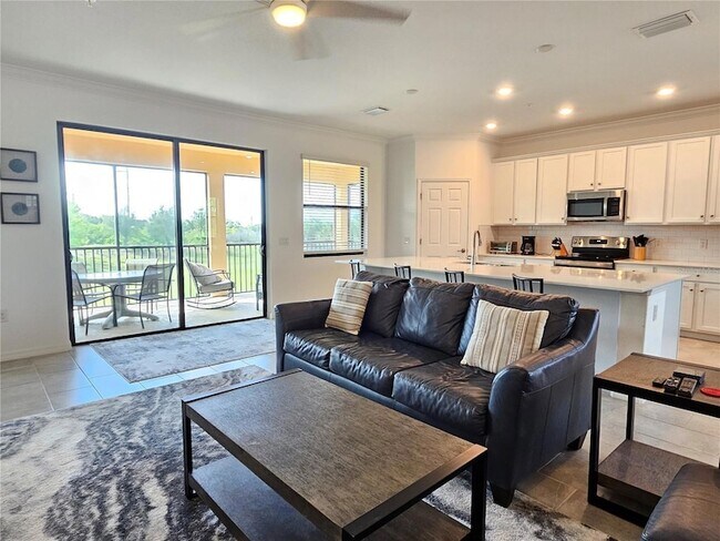 Building Photo - 10825 Tarflower Dr