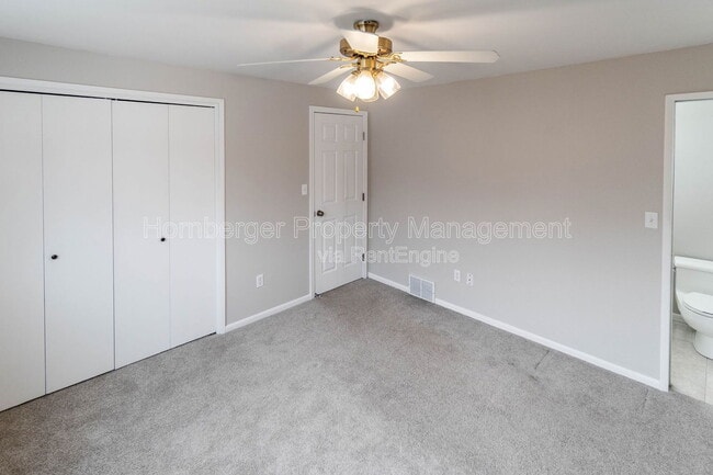 Building Photo - 6604 N Greenwood Blvd