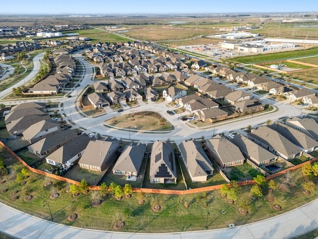 Building Photo - 23039 Birchwood Valley Ln