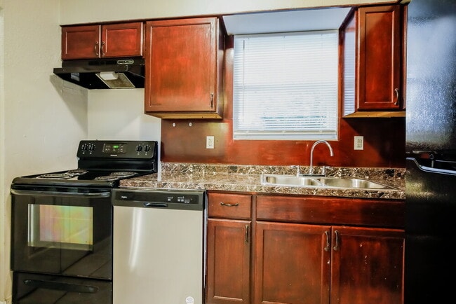 Building Photo - 7311 Miramar Pkwy