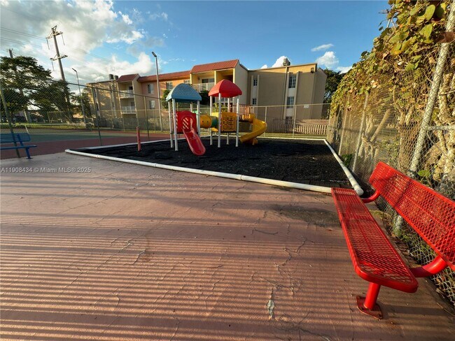 Building Photo - 4810 NW 79th Ave