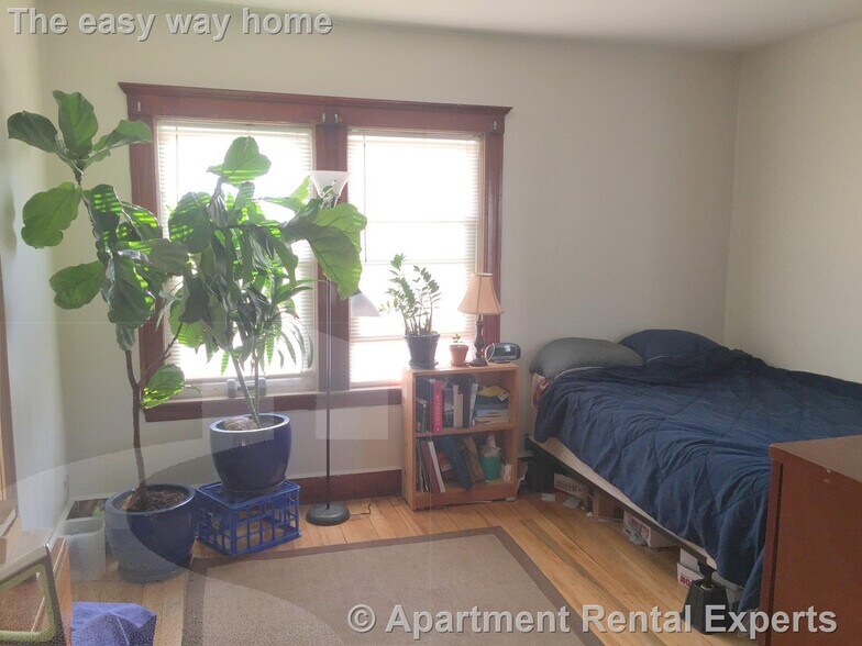Building Photo - 376 McGrath Hwy