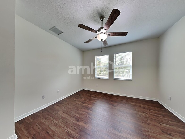 Building Photo - 8634 Firefly Pl