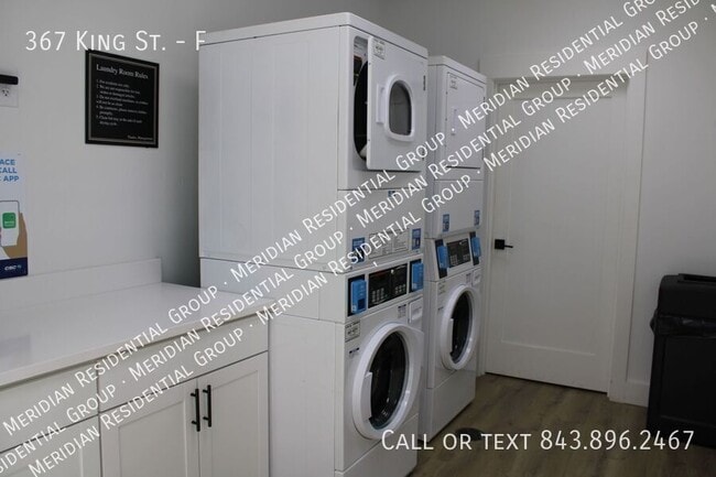 Building Photo - 367 King St