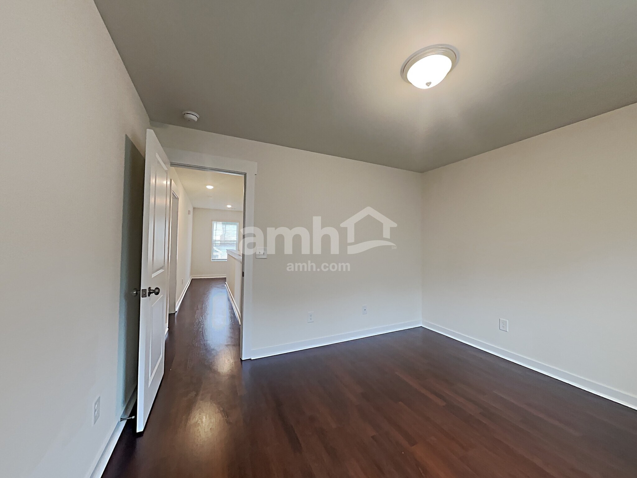 Building Photo - 467 Camp dr
