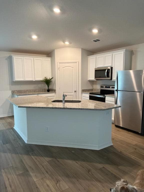 Building Photo - 29 Pineland Ln