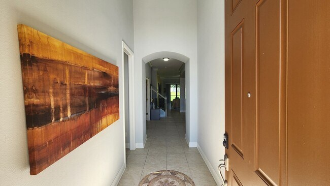 Building Photo - Lakeview Turnkey Furnished Home with Resor...