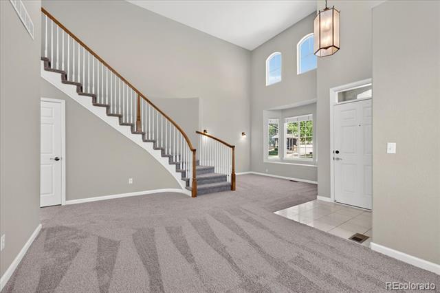 Building Photo - 10543 Laurelglen Cir