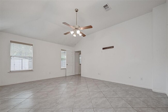 Building Photo - 2911 Killdeer Ln