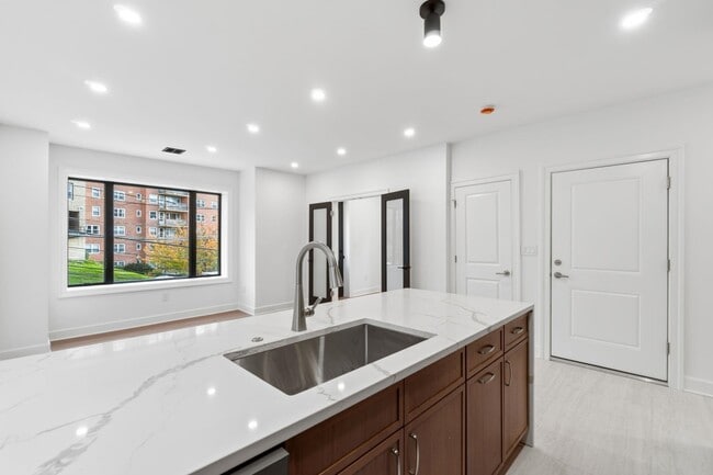 Building Photo - 685 JFK Blvd E