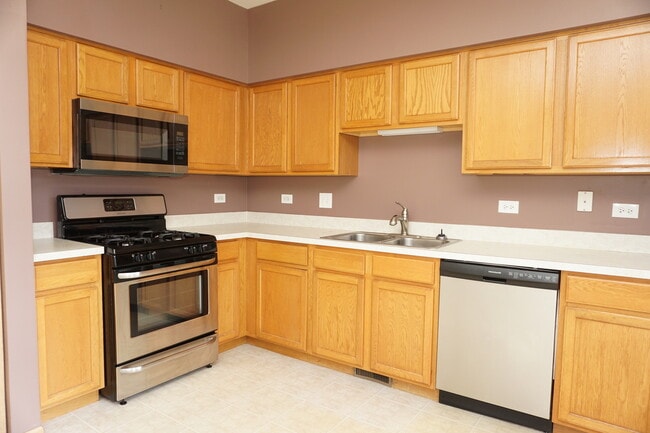 Building Photo - 407 Waubonsee Drive