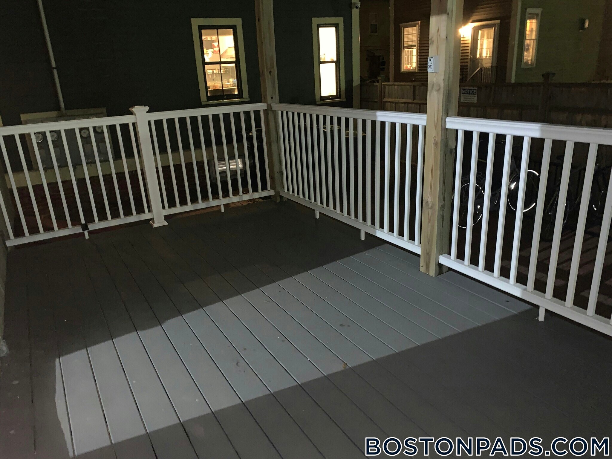 Building Photo - 122 Columbia St