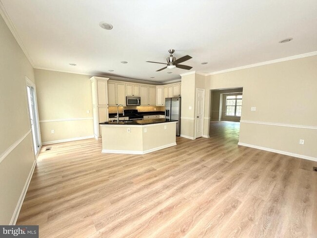 Building Photo - 47403 Darkhollow Falls Terrace