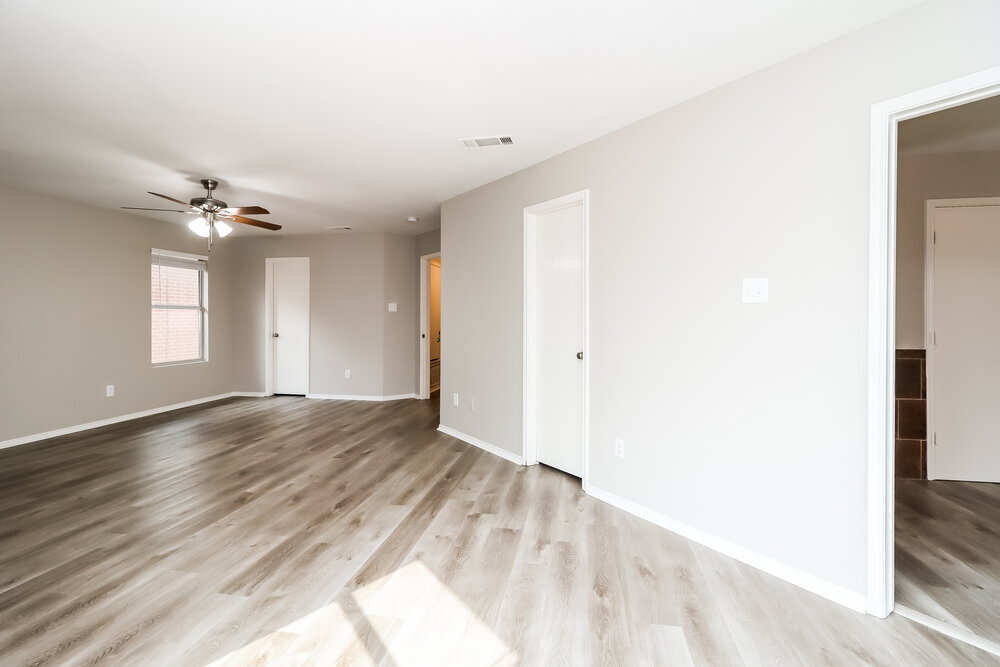 Building Photo - 9953 Legacy Dr