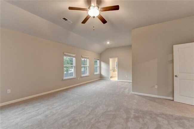 Building Photo - 461 Paxton LN